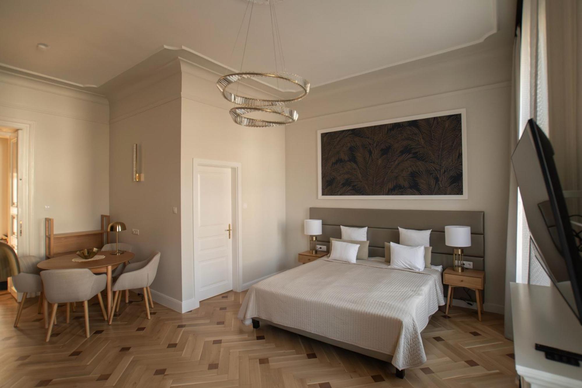 Harmonia Palace Apartmán *