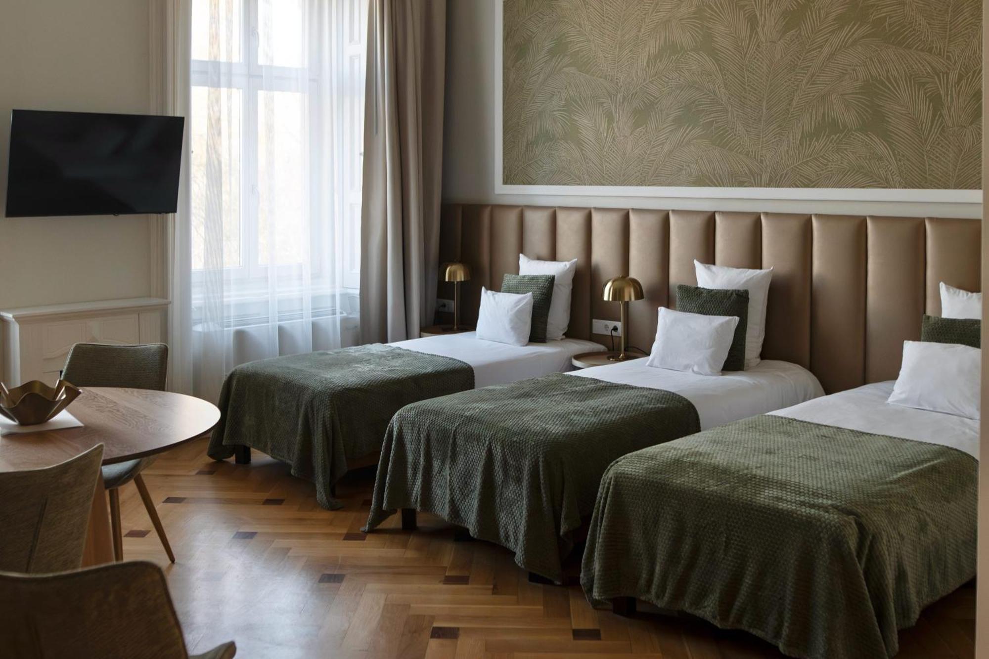 Harmonia Palace Апартаменти *